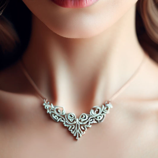 5 Tips for Wearing Necklaces with Confidence