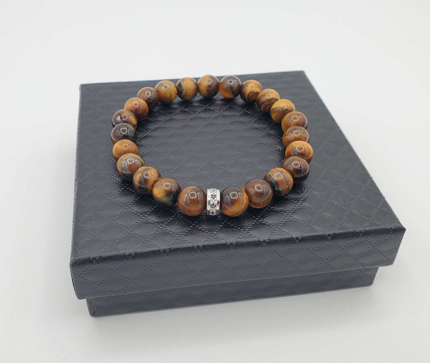 Luxurious Tiger's Eye Bracelet for Style and Protection