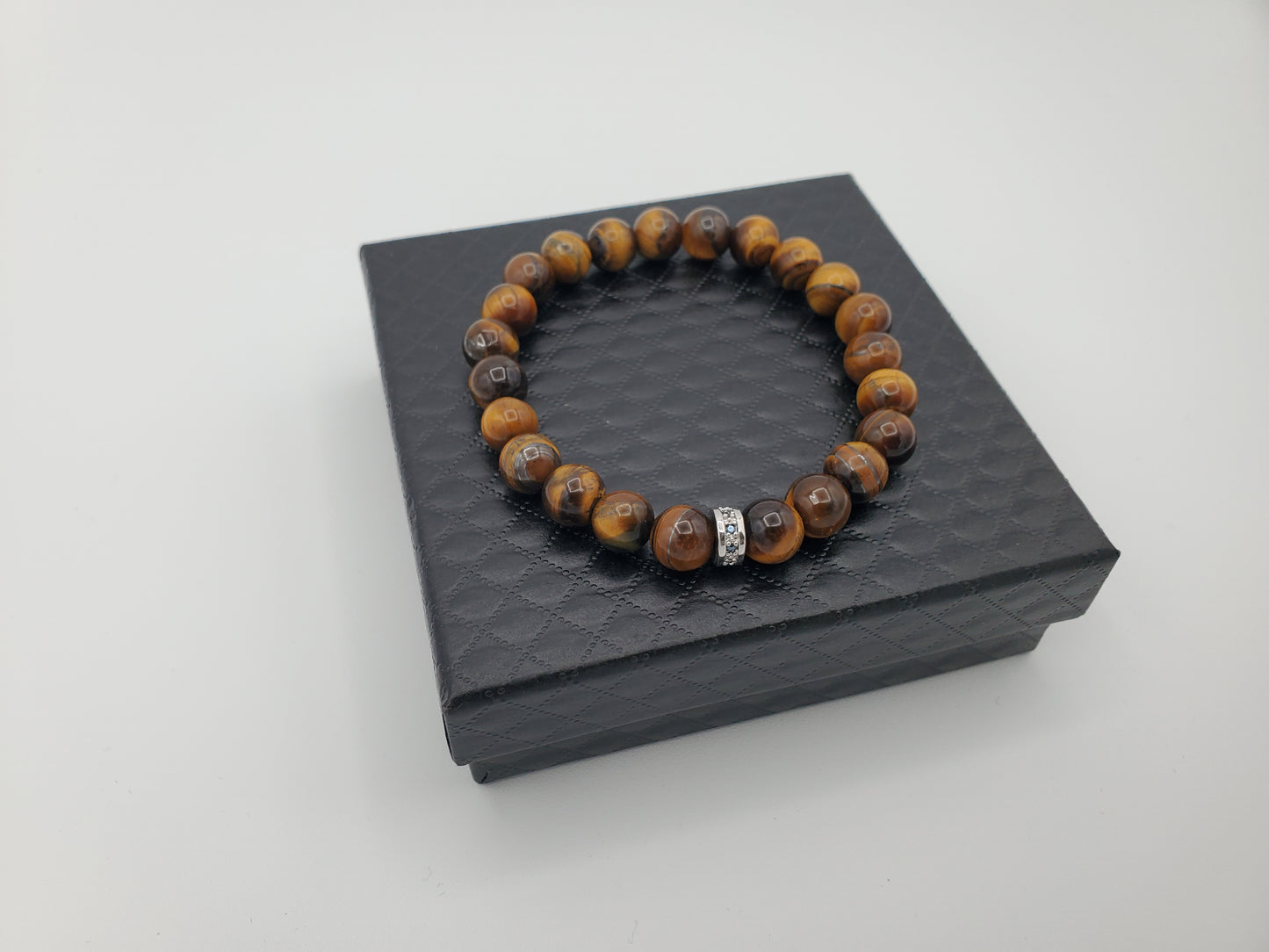 Luxurious Tiger's Eye Bracelet for Style and Protection