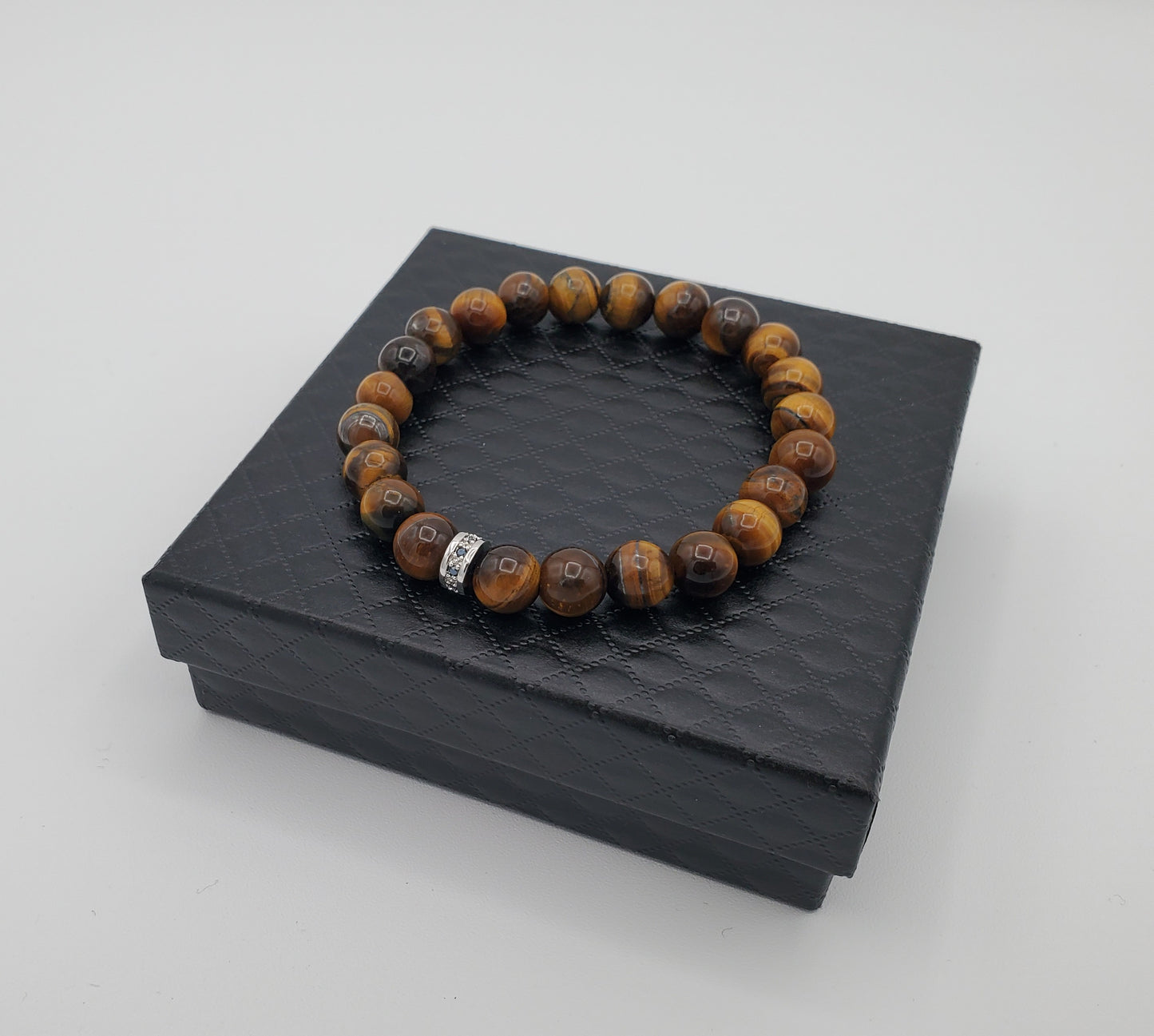 Luxurious Tiger's Eye Bracelet for Style and Protection