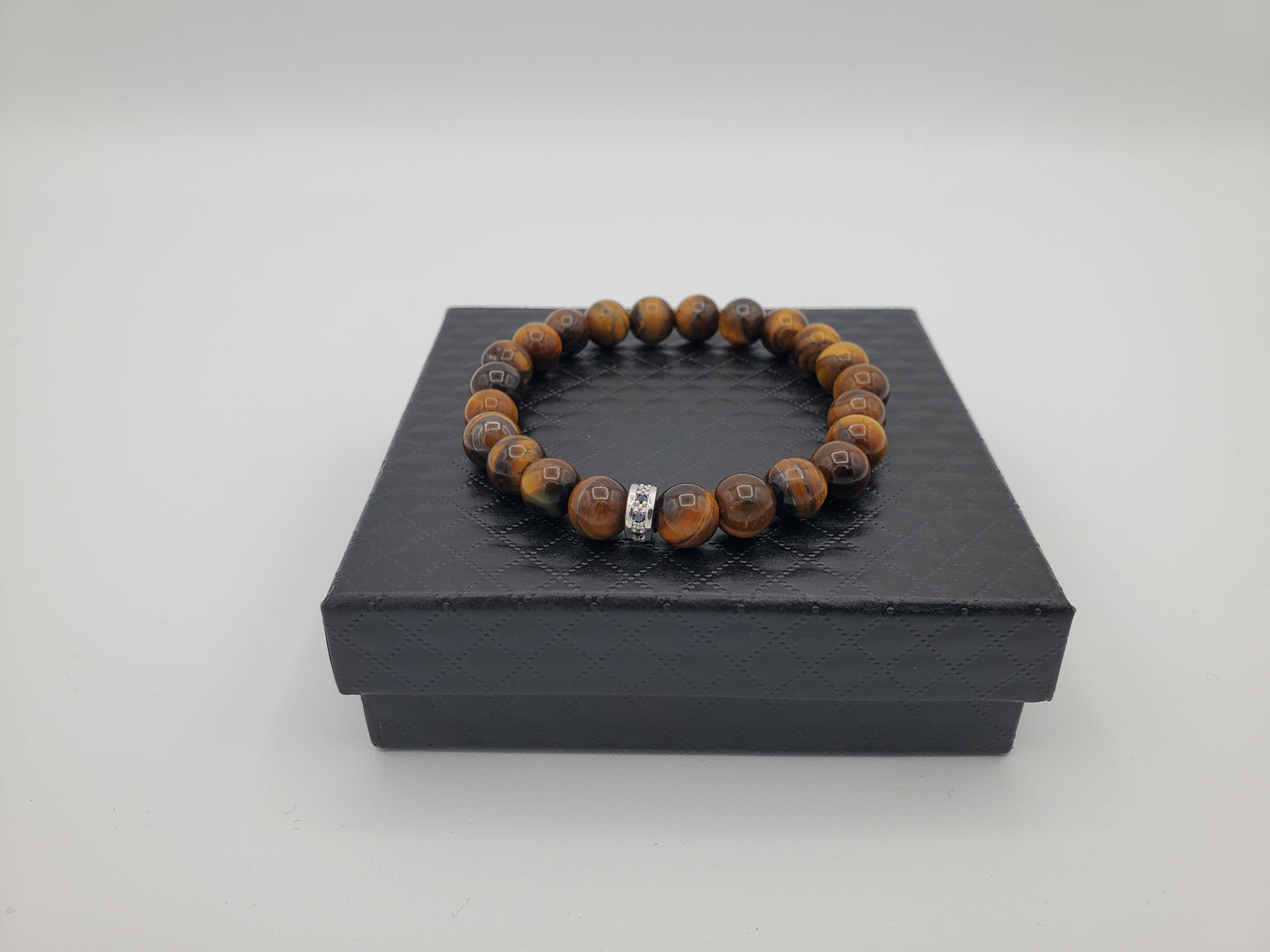 Luxurious Tiger's Eye Bracelet for Style and Protection